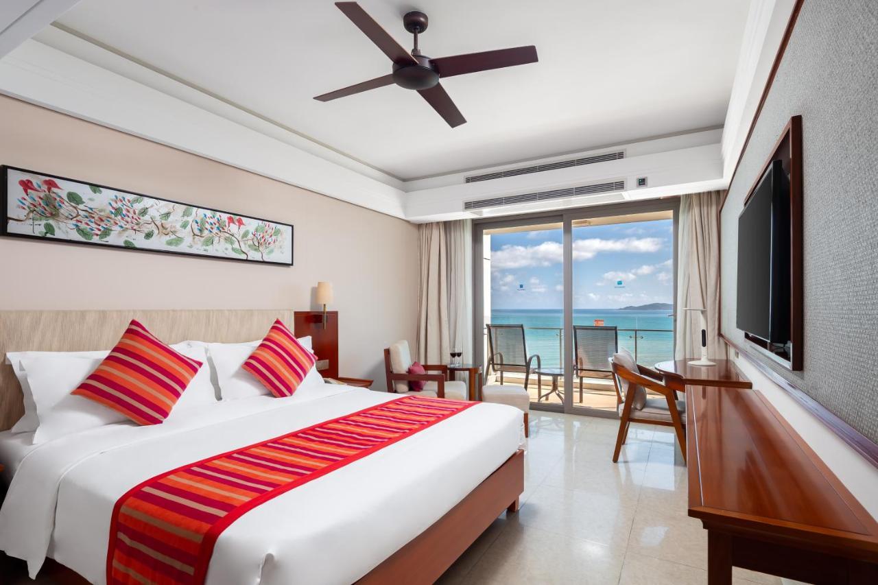 Sanya Seacube Holiday Hotel Exterior photo