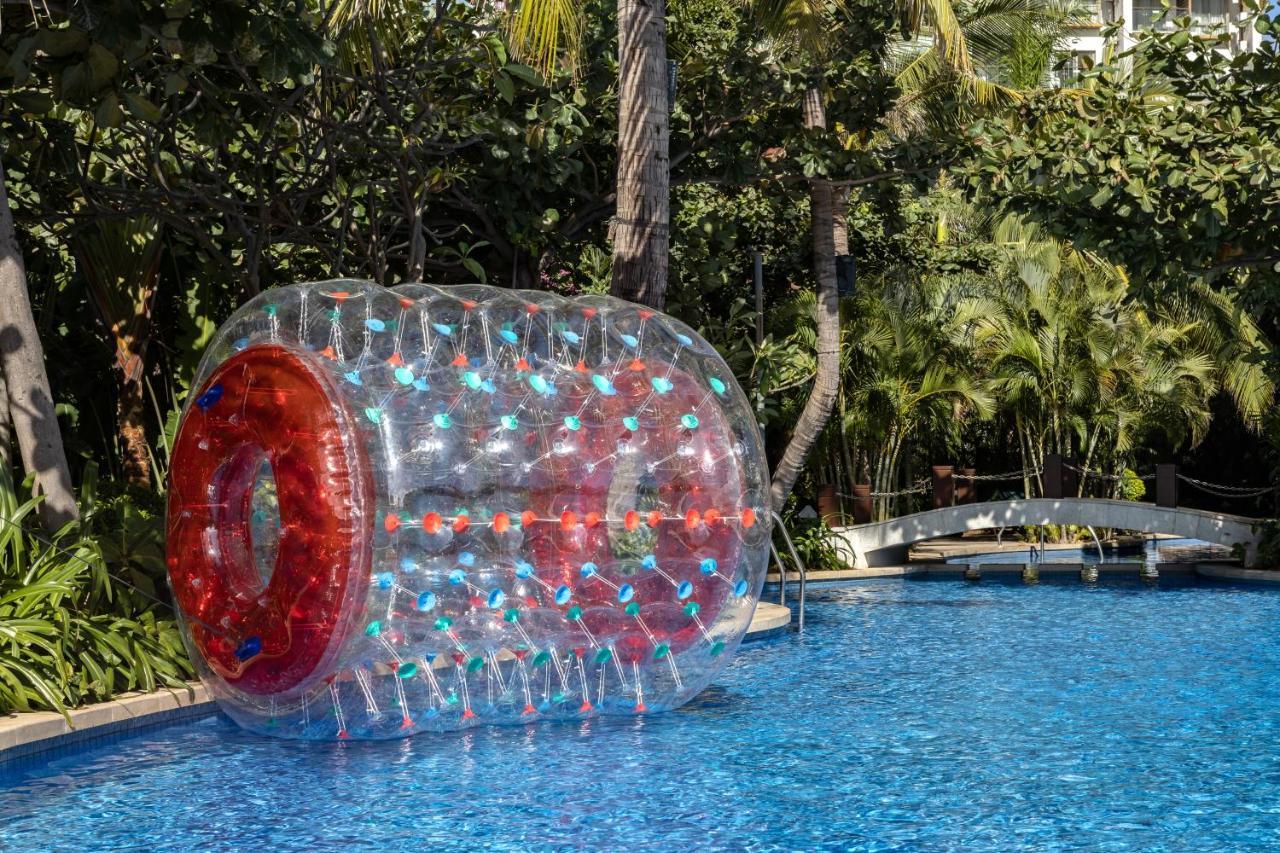 Sanya Seacube Holiday Hotel Exterior photo