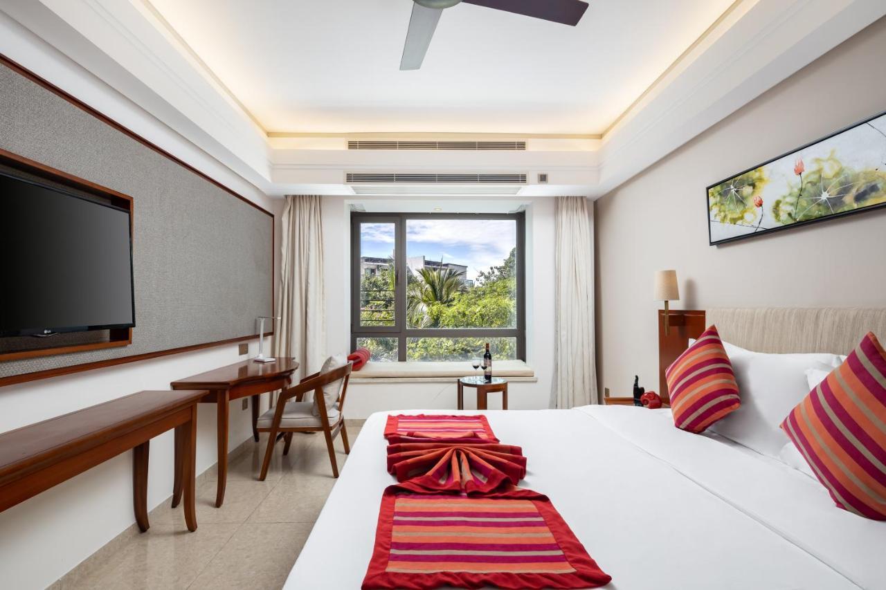 Sanya Seacube Holiday Hotel Exterior photo