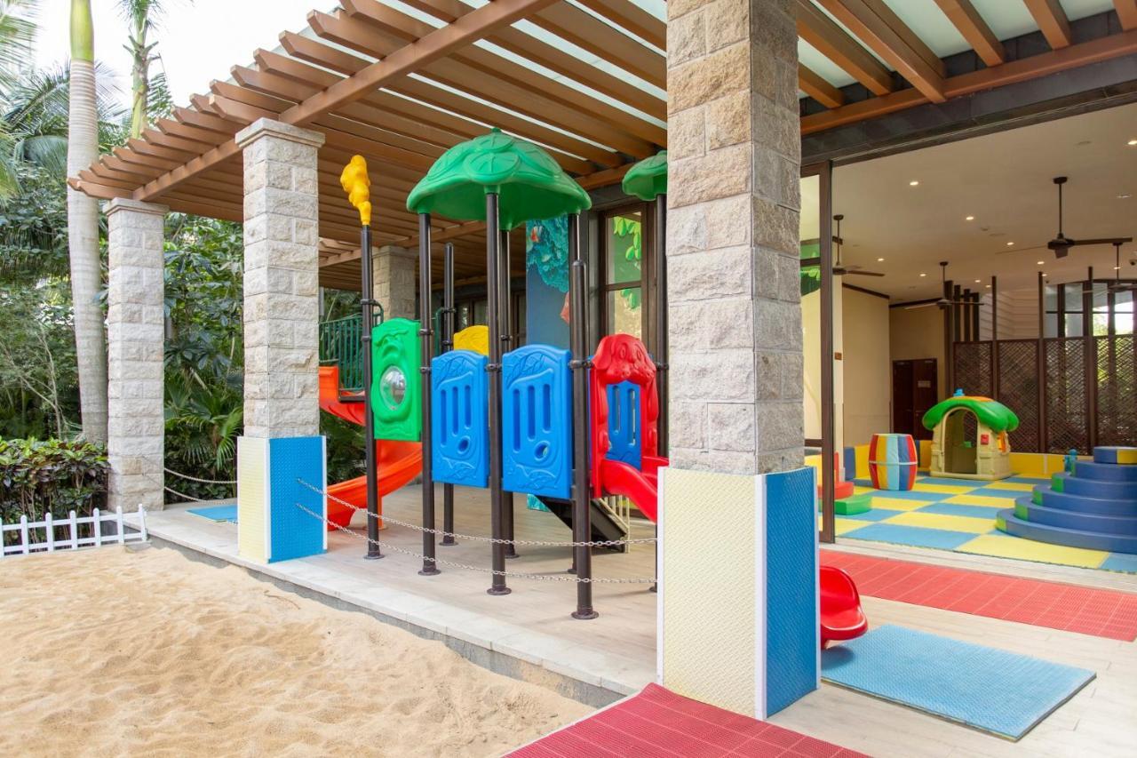Sanya Seacube Holiday Hotel Exterior photo